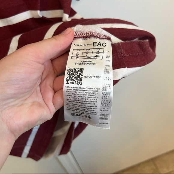 GUESS Doheny Stripe Crew T Shirt Size Large Tibetan Red Logo Tee Men’s - Picture 4 of 6